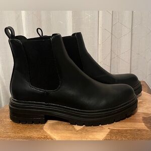 Steve Madden Black Ankle Boots